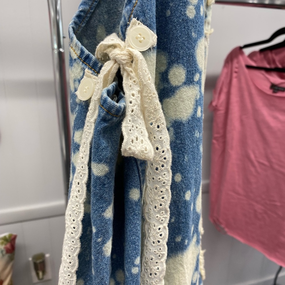 A Rare Bird Floral Jumpsuit - Picture 5 of 7